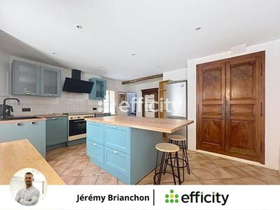 Maison - 195 m² - 6 pièces