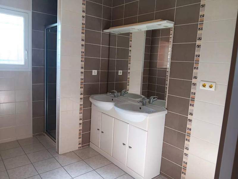 Maison - 93 m² - 4 pièces