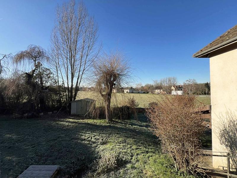 Maison - 230 m² - 9 pièces