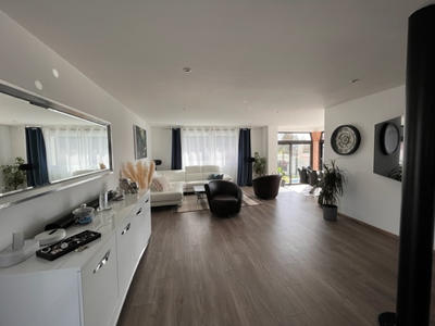 Maison - 171 m² - 8 pièces