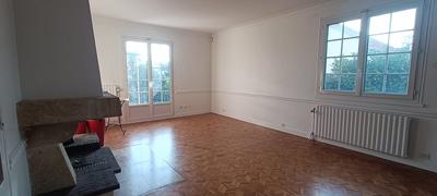 Maison - 217 m² - 8 pièces