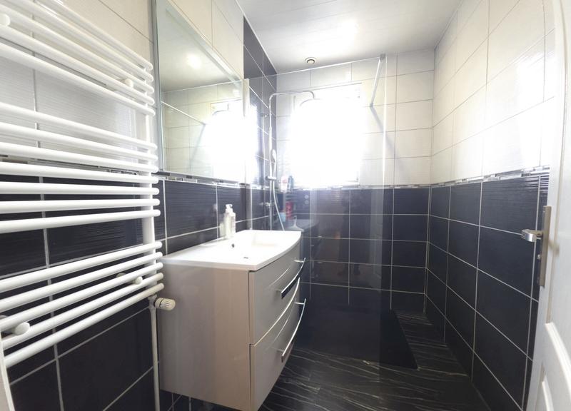 Maison - 106 m² - 5 pièces