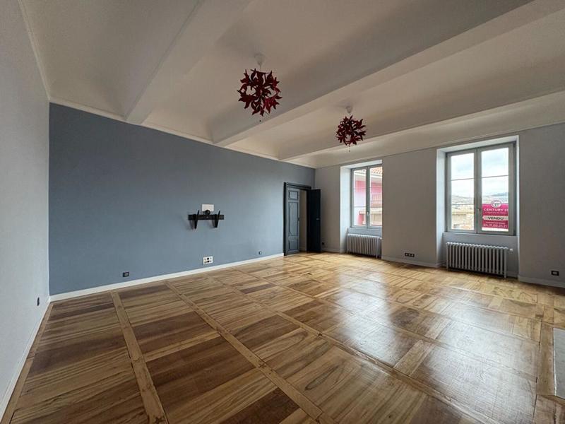 Appartement - 185 m² - 4 pièces