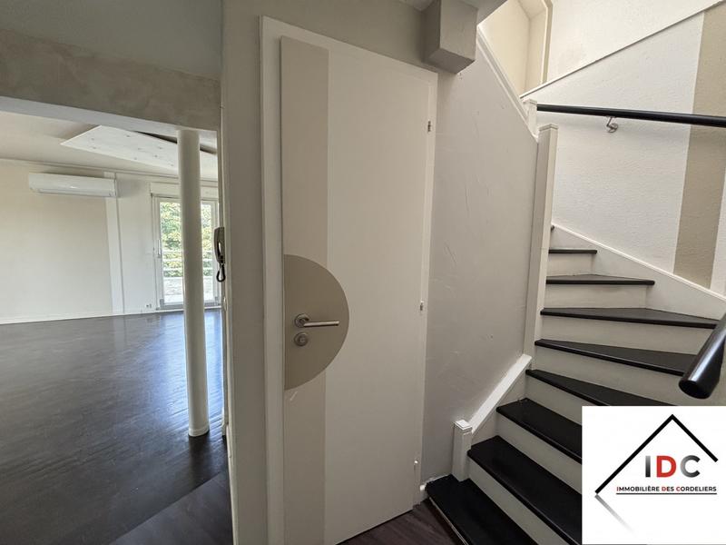 Duplex - 97 m² - 4 pièces