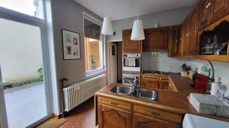 Maison - 277 m² - 8 pièces
