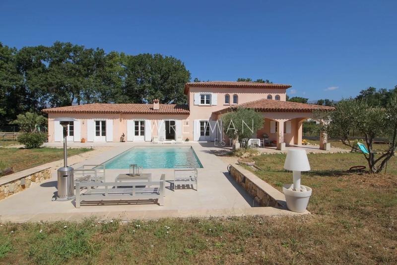 Villa - 225 m² - 6 pièces