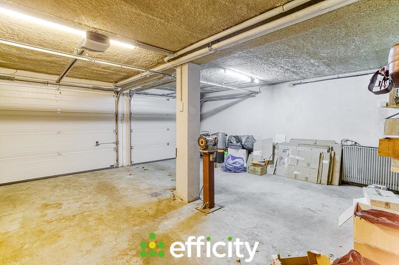 Villa - 223 m² - 10 pièces