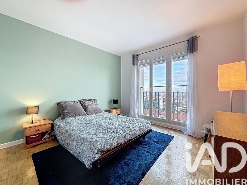 Appartement - 92 m² - 5 pièces