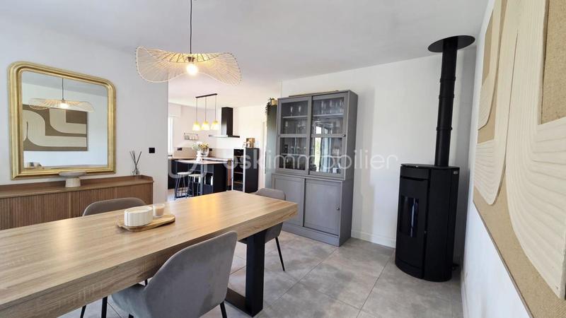 Maison - 85 m² - 5 pièces