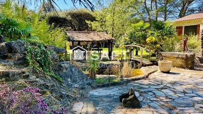 Villa - 193 m² - 6 pièces