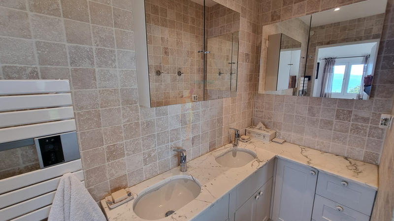 Villa - 170 m² - 5 pièces