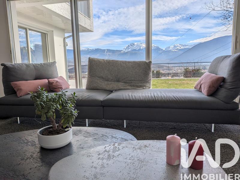 Maison - 199 m² - 6 pièces