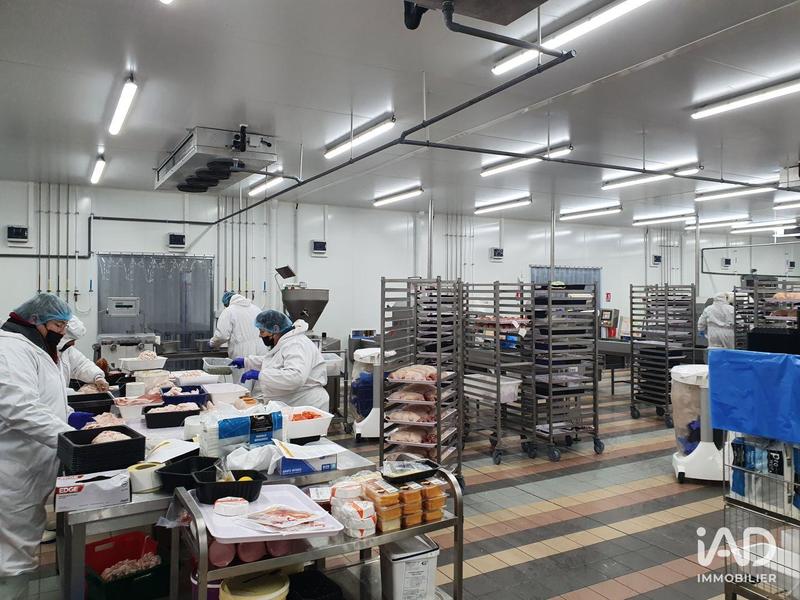 Local commercial - 1 610 m²