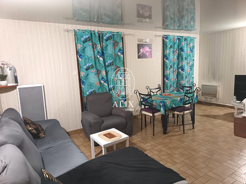 Maison - 84 m² - 4 pièces