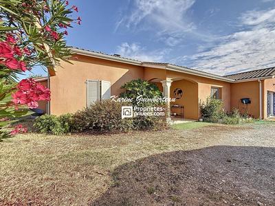 Maison - 180 m² - 5 pièces