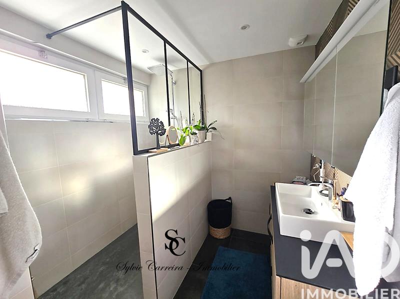 Maison - 144 m² - 7 pièces