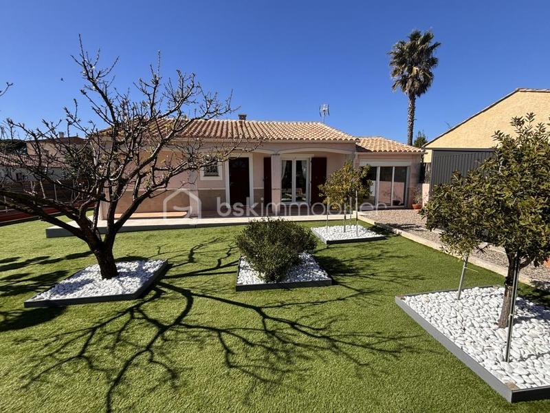 Villa - 80 m² - 4 pièces