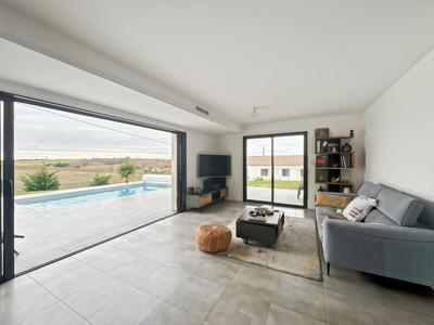 Maison - 132 m² - 5 pièces