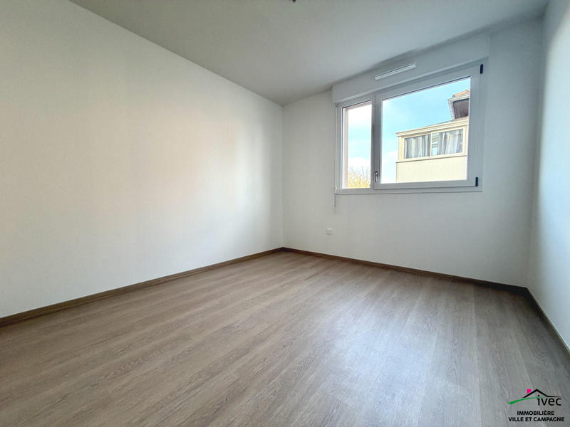 Appartement - 85 m² - 4 pièces