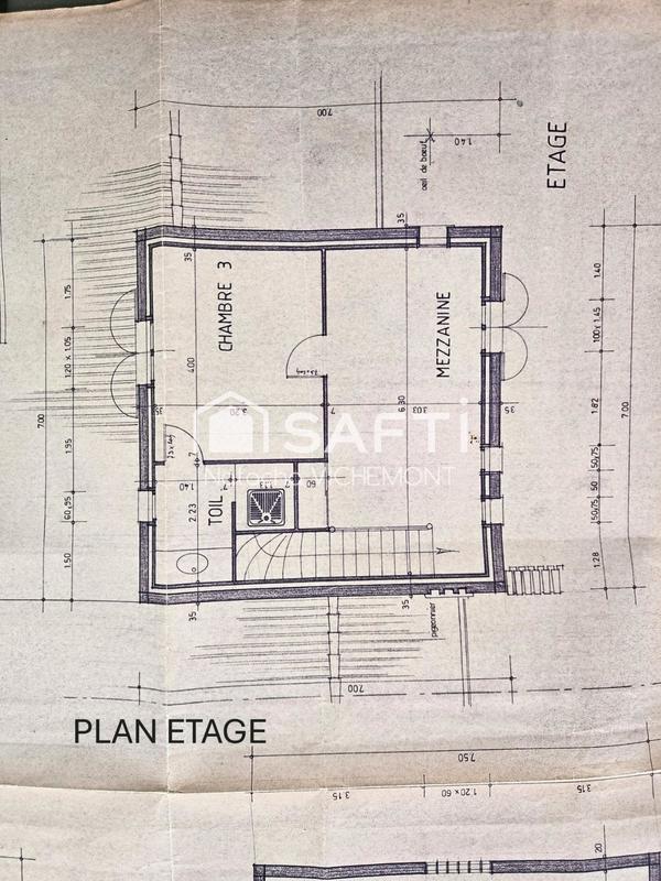 Villa - 262 m² - 9 pièces