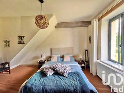 Maison - 480 m² - 8 pièces