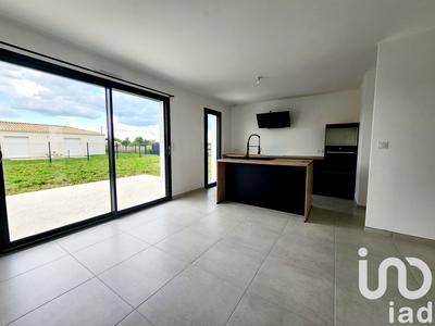 Maison - 80 m² - 4 pièces