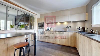 Maison - 145 m² - 6 pièces