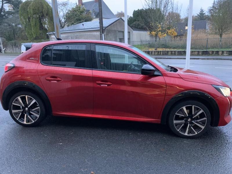 Peugeot 208 II PureTech 100 s&amp;amp;S Eat8 Gt Line