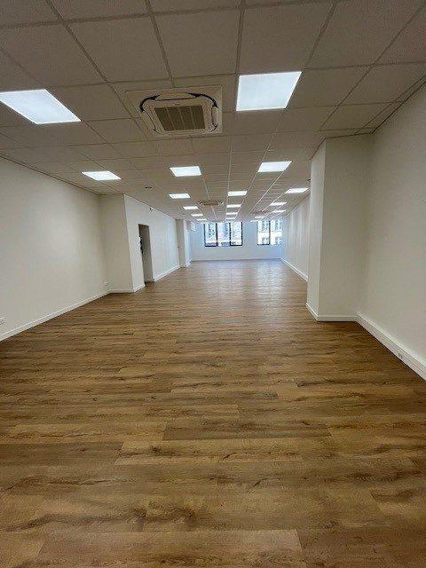 Bureau - 145 m²