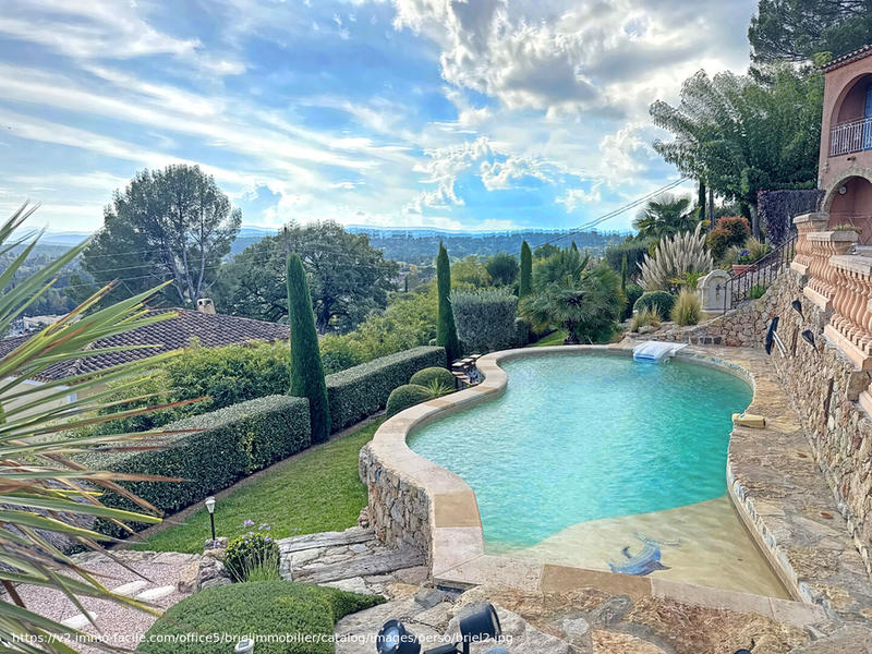 Maison - 124 m² - 5 pièces