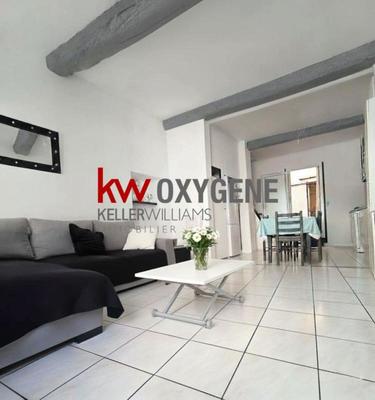 Maison de village - 80 m² - 4 pièces