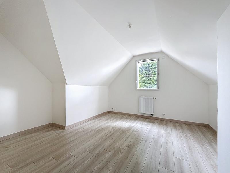 Maison - 178 m² - 8 pièces