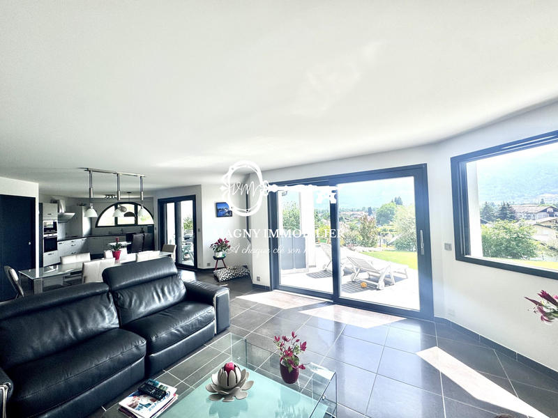 Villa - 185 m² - 6 pièces