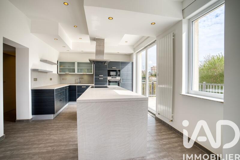 Appartement - 123 m² - 5 pièces