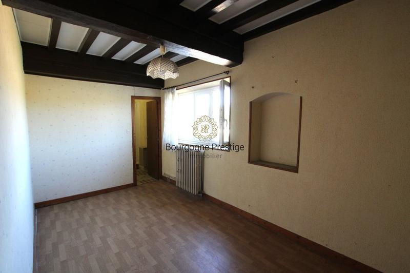 Propriété - 107 m² - 6 pièces