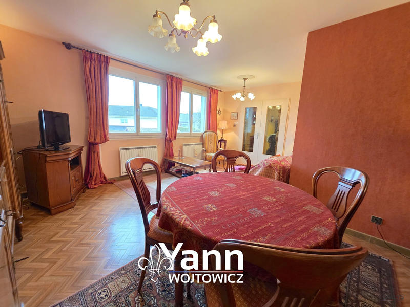 Maison - 86 m² - 5 pièces