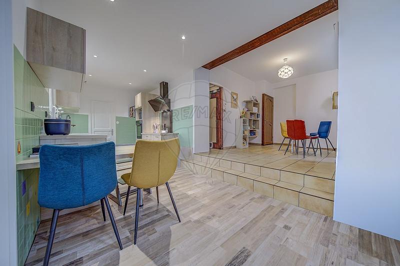 Maison - 83 m² - 4 pièces