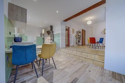 Maison - 83 m² - 4 pièces