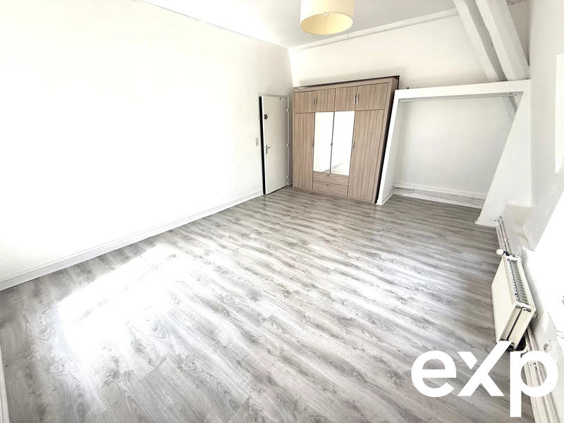 Château - 1 200 m² - 26 pièces