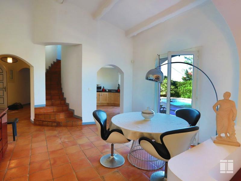 Villa - 150 m² - 5 pièces