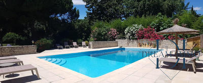 Mas - 405 m² - 17 pièces