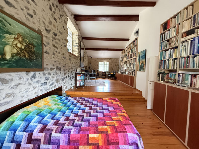 Mas - 260 m² - 6 pièces