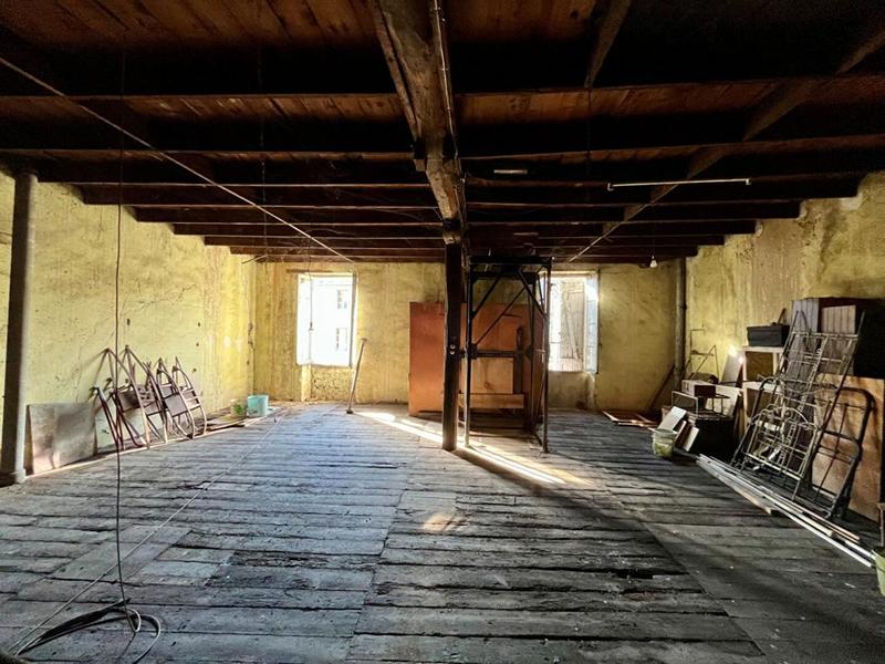 Immeuble - 285 m² - 2 pièces