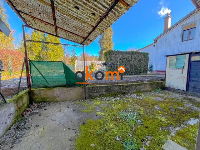 Maison - 99 m² - 6 pièces