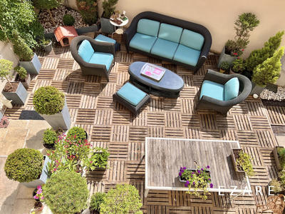 Maison - 219 m² - 7 pièces