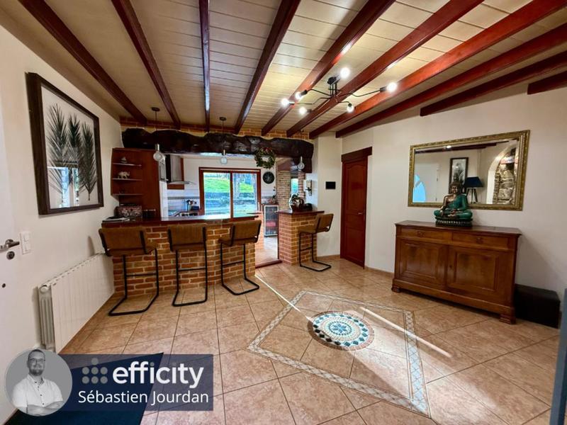 Maison - 136 m² - 6 pièces