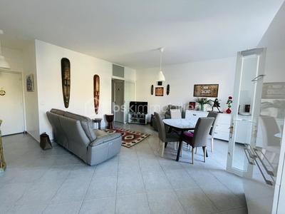 Maison - 70 m² - 4 pièces