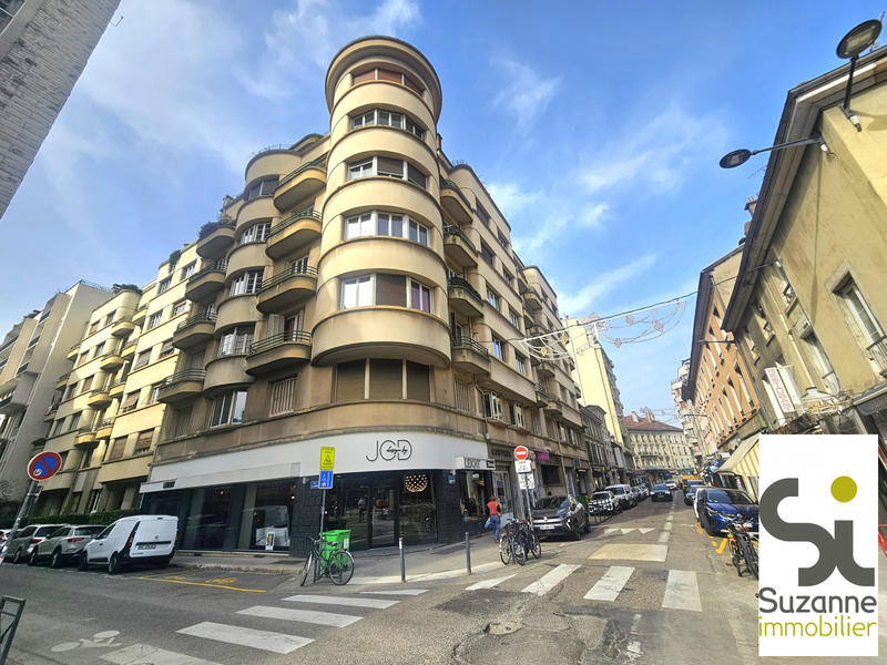 Appartement - 69 m² - 2 pièces