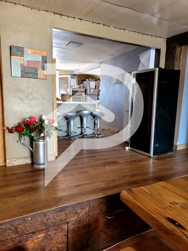 Maison - 122 m² - 4 pièces