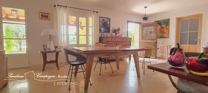 Maison - 202 m² - 7 pièces